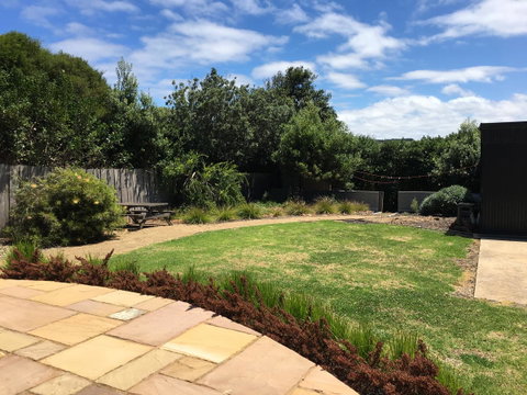 Apostle Hideaway - Central Port Campbell - Phillip Island Accommodation 4