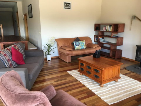 Apostle Hideaway - Central Port Campbell - Phillip Island Accommodation 6