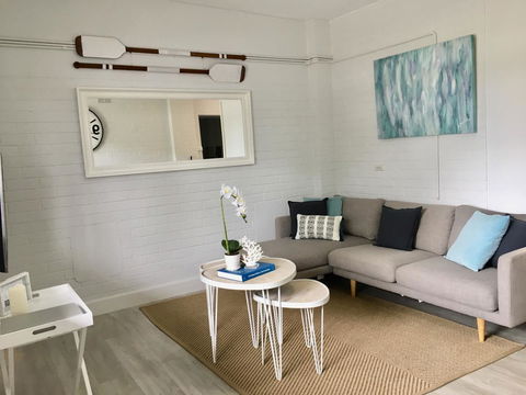 The Wheelhouse - 2BR Waterfront Apt In Town - Phillip Island Accommodation 2