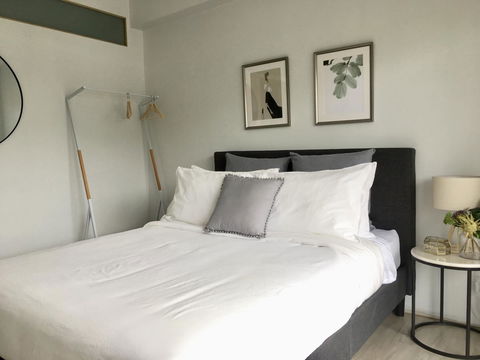 The Wheelhouse - 2BR Waterfront Apt In Town - Phillip Island Accommodation 9