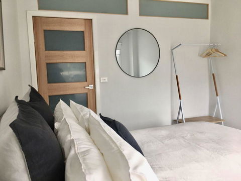 The Wheelhouse - 2BR Waterfront Apt In Town - Phillip Island Accommodation 5