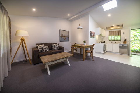 Bright Mystic Valley - Phillip Island Accommodation 6