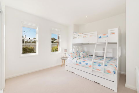 Beach Belle - Phillip Island Accommodation 13