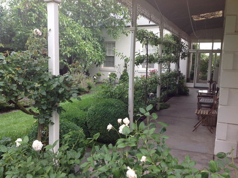 Camellia Cottage - Phillip Island Accommodation 2