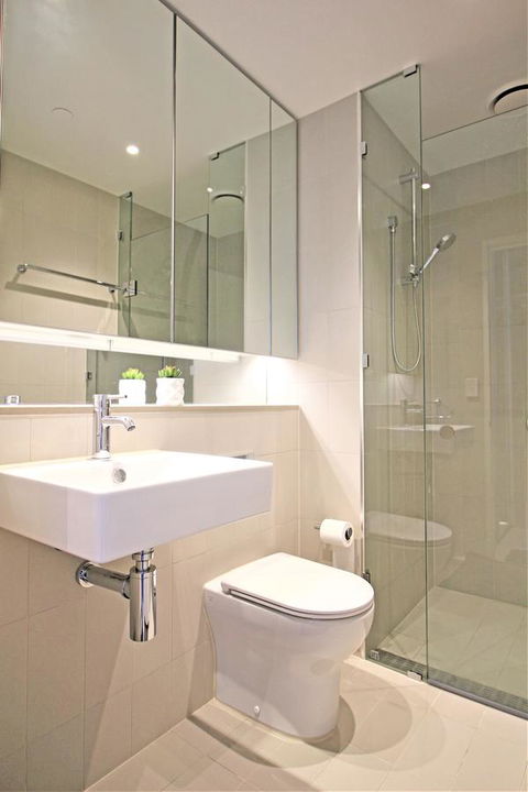 Auzzie Apartments Docklands, Melbourne - Phillip Island Accommodation 9