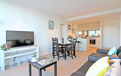 Auzzie Apartments Docklands, Melbourne - Phillip Island Accommodation 5