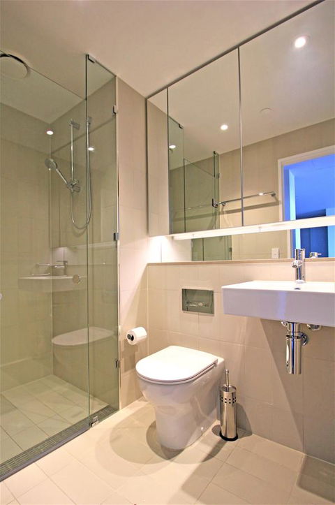 Auzzie Apartments Docklands, Melbourne - Phillip Island Accommodation 12