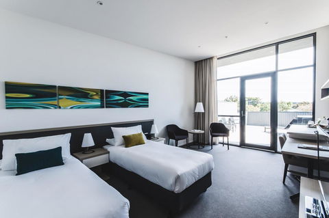 Quarters At Flinders Hotel - Phillip Island Accommodation 12