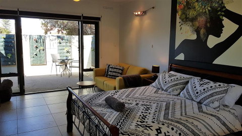 The Courtyard - Phillip Island Accommodation 0