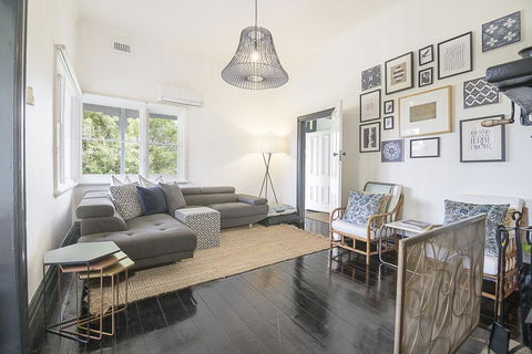 The Gardener's Cottage - Phillip Island Accommodation 1