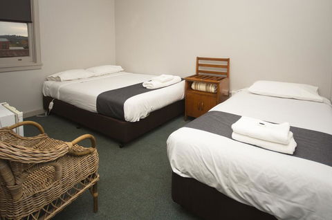 The George Hotel - Phillip Island Accommodation 2
