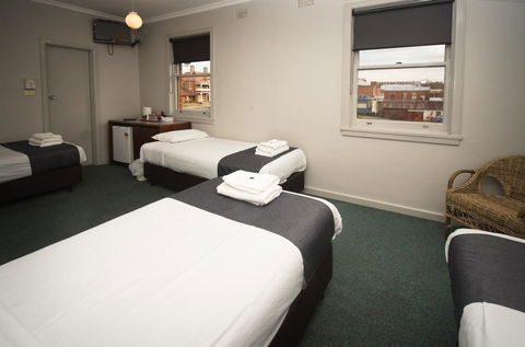 The George Hotel - Phillip Island Accommodation 1