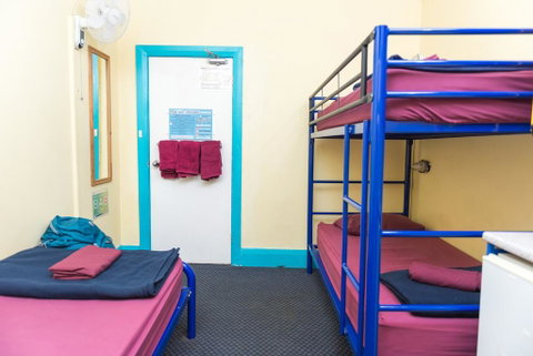 The Jolly Swagman Backpackers Hostel Sydney - Phillip Island Accommodation 2