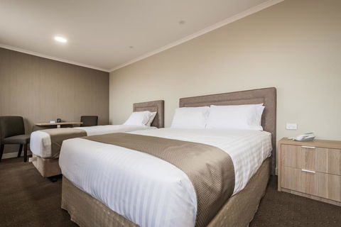 The Lighthouse Hotel - Phillip Island Accommodation 3