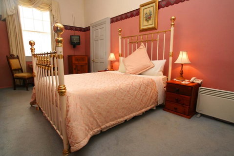 The Lodge On Elizabeth Boutique Hotel - Phillip Island Accommodation 3