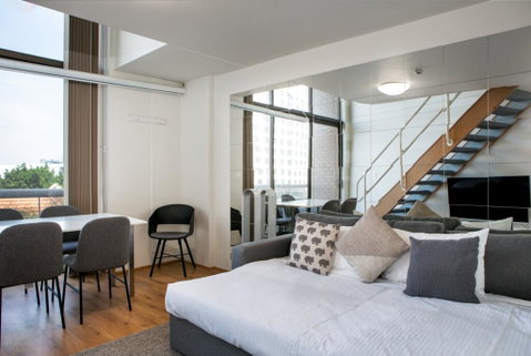 The Loft By Darling Harbour - Phillip Island Accommodation 2