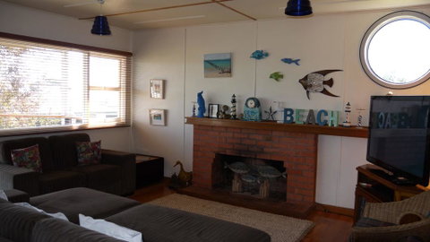 The Love Shack - Bridport - Phillip Island Accommodation 3