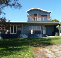 The Love Shack - Bridport - Phillip Island Accommodation