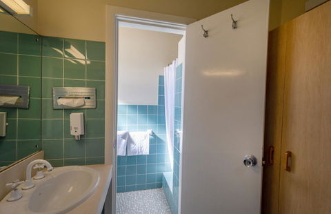 The Midcity Motor Lodge - Phillip Island Accommodation 3