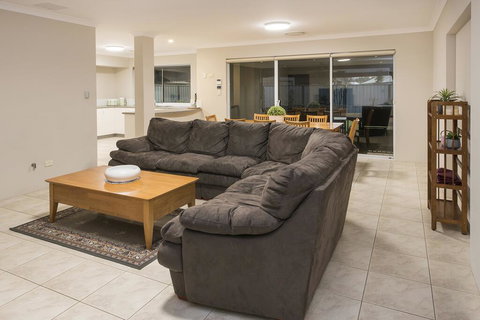 The Oaks - Phillip Island Accommodation 2