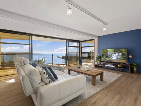 The Penthouse @ Point Cartwright - INSTANT HOTEL WINNER 2019 - Phillip Island Accommodation 1