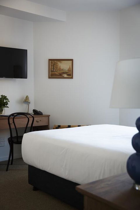 The Provincial Ballarat - Phillip Island Accommodation 3