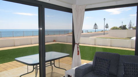 The Somerton Beach Retreat - Phillip Island Accommodation 0