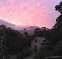 The Stone Cottage with tennis court - Phillip Island Accommodation