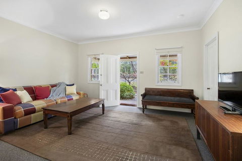 THE TEACHERS COTTAGE - Phillip Island Accommodation 0