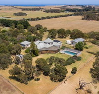 The Track House - Phillip Island Accommodation
