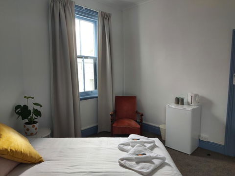 The Victoria Bathurst - Phillip Island Accommodation 2