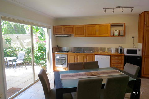The Wave Oasis SC B&B - Phillip Island Accommodation 1