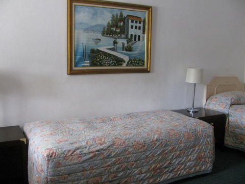 The Wayfarer Motel - Phillip Island Accommodation 3