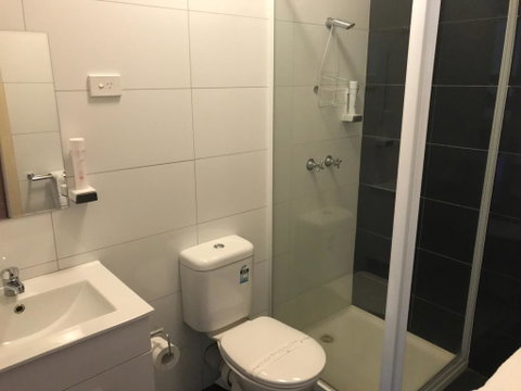 The Wharf Hotel - Phillip Island Accommodation 0