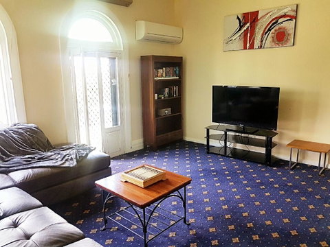 The Wharf Hotel - Phillip Island Accommodation 2