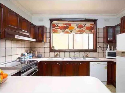 Thomastown Antique House Room 1 - Phillip Island Accommodation 1