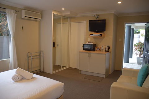 Tiarri Terrigal - Phillip Island Accommodation 2