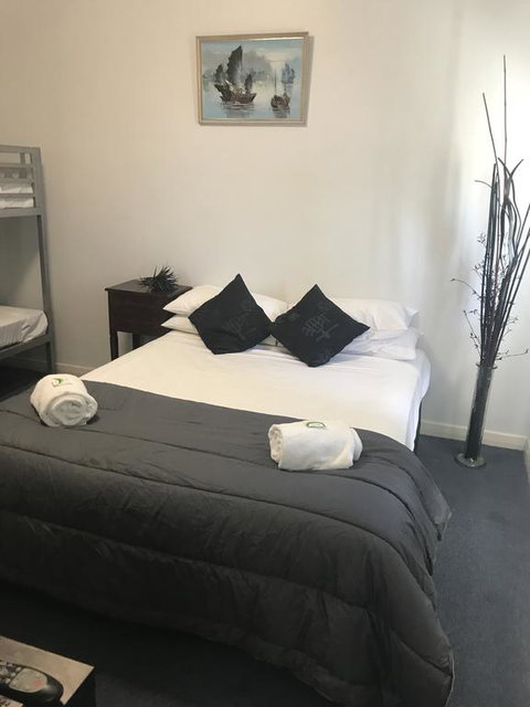 Tin Can Bay Budget Accommodation - Phillip Island Accommodation 0
