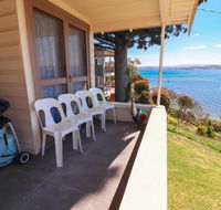 Tommy's Lakehouse - Phillip Island Accommodation