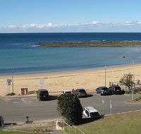 Toowoon Beach View 3br Villa 4 just steps to beach with views - Phillip Island Accommodation