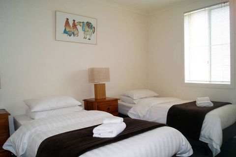 Townhouse@Moonee Ponds 4KM To CBD - Phillip Island Accommodation 0