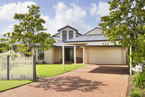 TRANQUILITY AT TROON - Phillip Island Accommodation 0