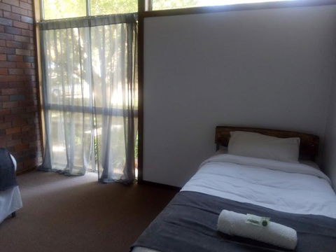 Twinkle Tree's Cottage - Phillip Island Accommodation 1