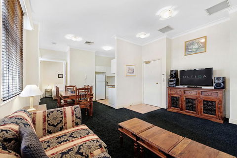 ULTIQA Rothbury Hotel - Phillip Island Accommodation 3