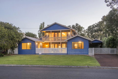 Ultramarine - Phillip Island Accommodation 1