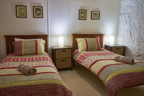 Underground Bed & Breakfast - Phillip Island Accommodation 3
