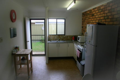 Unit1, Graydon Lodge - Phillip Island Accommodation 2