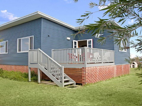 Urchins - Funky Comfort And Style - Phillip Island Accommodation 0