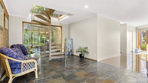 VIEWS AT MCCRAE..... - Phillip Island Accommodation 3