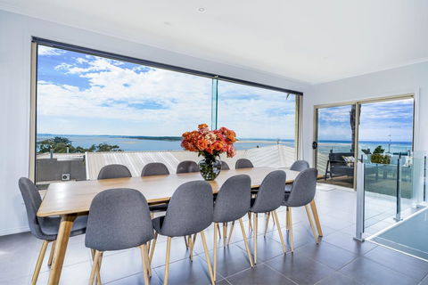 VIEWS FOREVER - INVERLOCH - Phillip Island Accommodation 1